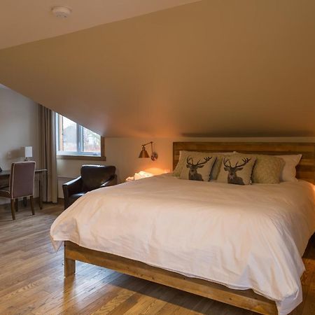 Hotel "Le Suisse" Saint-Donat-de-Montcalm Exterior foto